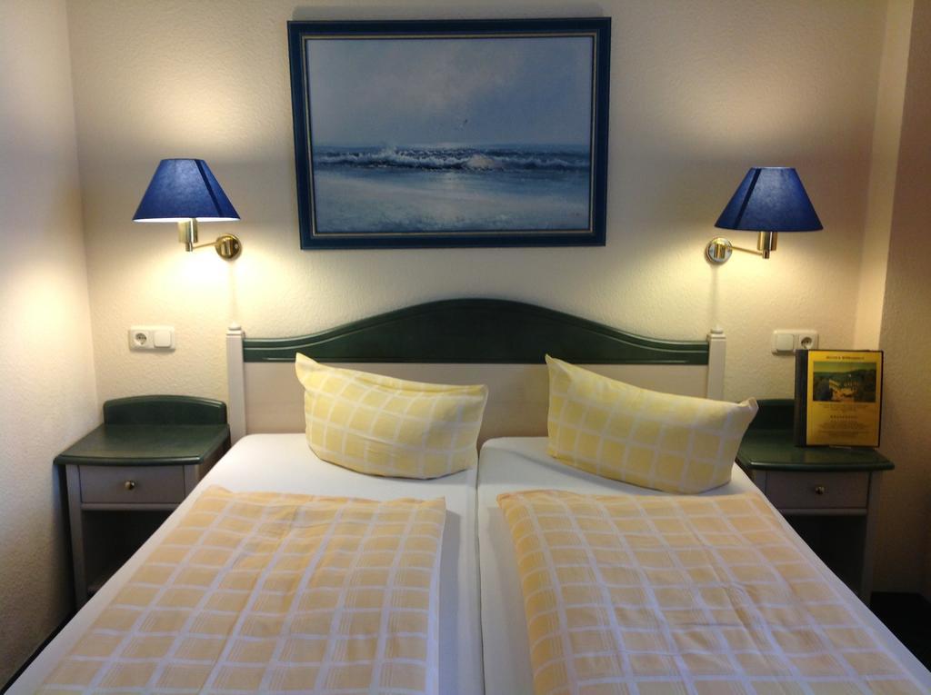 Duenenhotel Am Meer Росток Екстер'єр фото